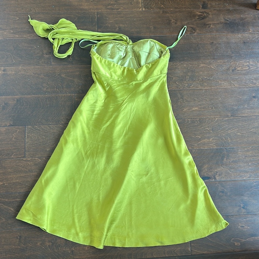 Cache Womens Dress Green Formal Sz 4 Halter ST2125 Silk